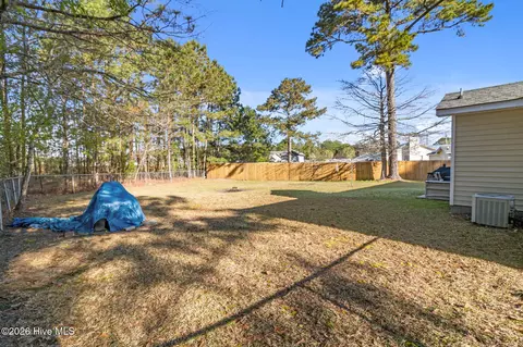 Exterior - 434 Oregon Trl, Hubert, NC 28539 photo 10 of 10