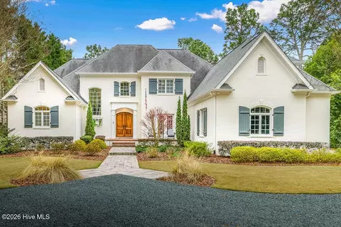 240 Midland Rd, Pinehurst, NC 28374