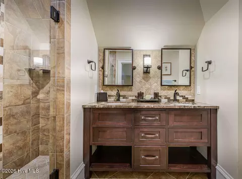 Bath - 240 Midland Rd, Pinehurst, NC 28374 photo 4 of 8