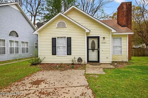 3607 Colony Dr, New Bern, NC 28562