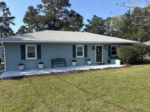 923 N Yaupon Ter, Morehead City, NC 28557