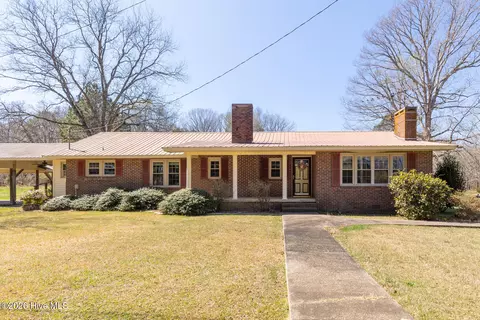 600 Mount Carmel Rd, Carthage, NC 28327