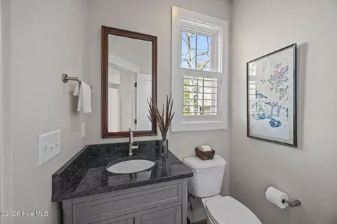Bath - 386 Little Acre Ln, Bath, NC 27808 photo 5 of 8