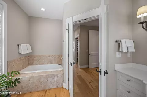 Bath - 386 Little Acre Ln, Bath, NC 27808 photo 4 of 8