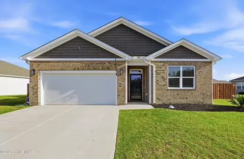 216 Tributary Cir, Wilmington, NC 28401