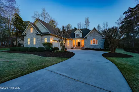 Exterior - 107 Red Sunset Ct, Wallace, NC 28466 photo 16 of 18