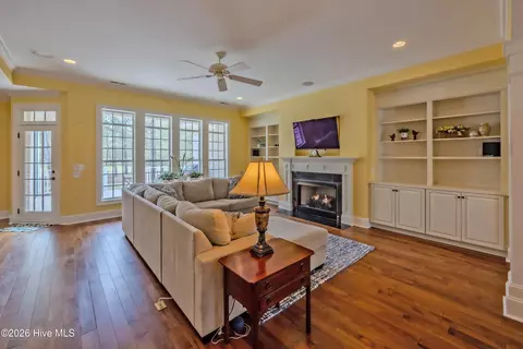 Living - 107 Red Sunset Ct, Wallace, NC 28466 photo 1 of 2