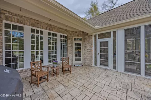 Exterior - 107 Red Sunset Ct, Wallace, NC 28466 photo 6 of 18