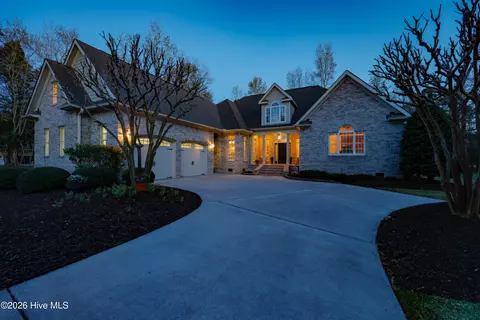 Exterior - 107 Red Sunset Ct, Wallace, NC 28466 photo 15 of 18