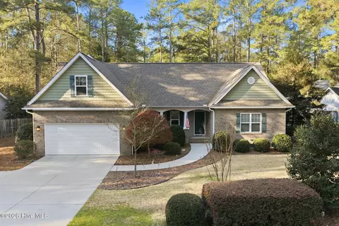 290 Pinyon Cir, Pinehurst, NC 28374