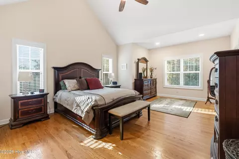 Bedroom - 290 Pinyon Cir, Pinehurst, NC 28374 photo 3 of 5