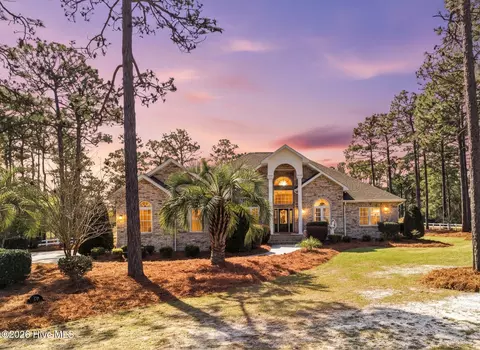 20 Queens Grant Cir SW, Shallotte, NC 28470