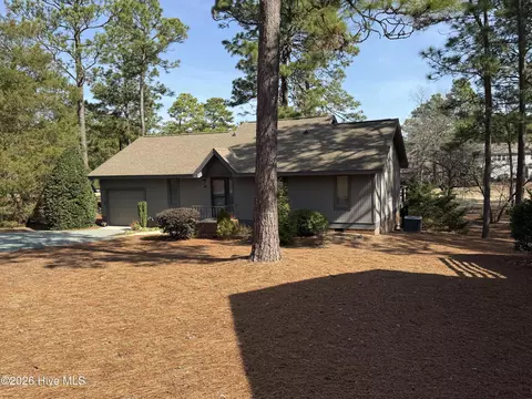 85 Brandon Trl, Pinehurst, NC 28374