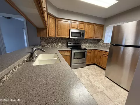 Kitchen - 85 Brandon Trl, Pinehurst, NC 28374 photo 4 of 4