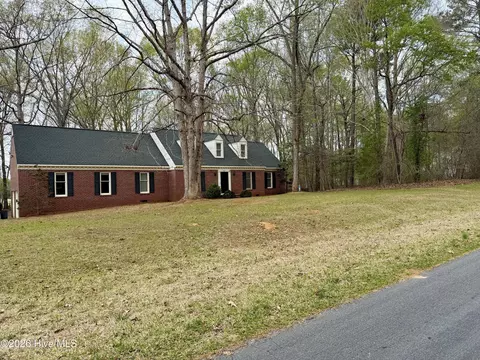 2454 Buckboard Trl, Rocky Mount, NC 27804