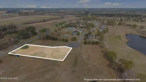 4701 Brandenburg St, Greenville, NC 27834