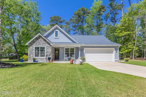 87 NE Drive Dr NW, Calabash, NC 28467