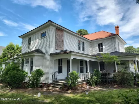 411 S King St, Windsor, NC 27983