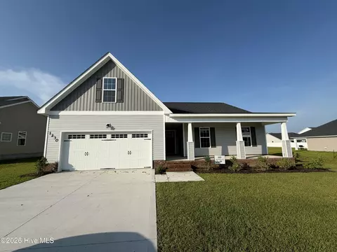 1230 Inner Banks Ln, Jacksonville, NC 28546