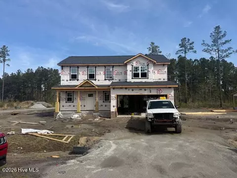 833 Hidden Bridge Dr, Jacksonville, NC 28546