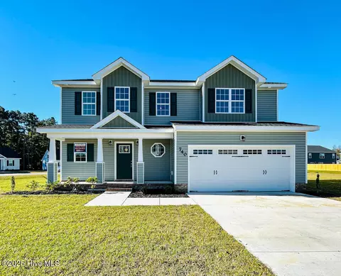833 Hidden Bridge Dr, Jacksonville, NC 28546