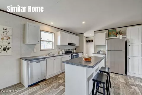103 Kim Ln, Jacksonville, NC 28540