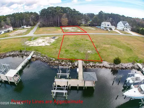112 Waterway Dr, Beaufort, NC 28516