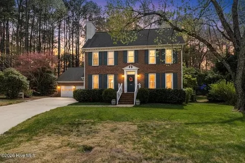 1009 Charred Oak Cir, Apex, NC 27502