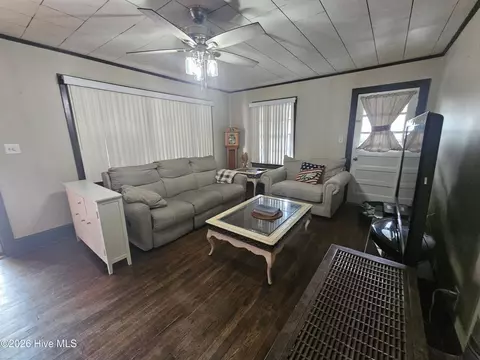 Other - 807 E 8th St, Washington, NC 27889 photo 2 of 5