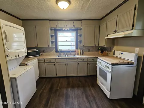Kitchen - 807 E 8th St, Washington, NC 27889 photo 1 of 3