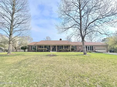 4111 Scottsdale Dr SW, Shallotte, NC 28470