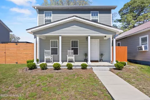 905 Walnut St, Wilmington, NC 28401