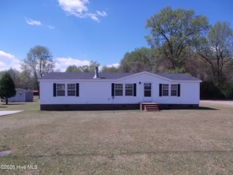 4518 Owens Family Rd, La Grange, NC 28551