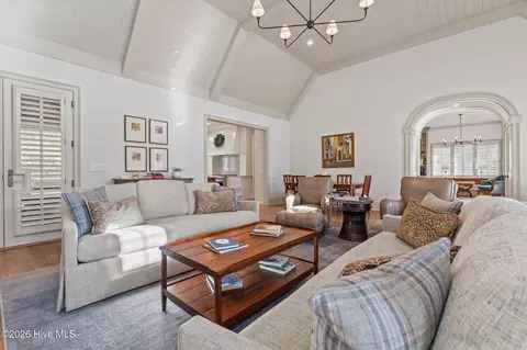 Living - 201 Crescent Ct, Pinehurst, NC 28374 photo 4 of 5