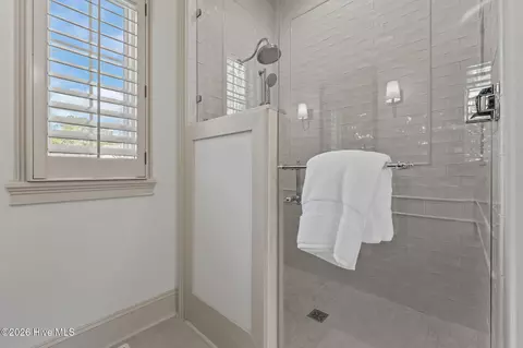 Bath - 201 Crescent Ct, Pinehurst, NC 28374 photo 3 of 7