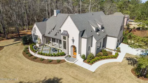 Exterior - 201 Crescent Ct, Pinehurst, NC 28374 photo 15 of 18