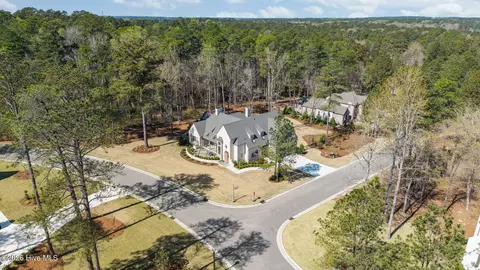 View/Area - 201 Crescent Ct, Pinehurst, NC 28374 photo 2 of 3
