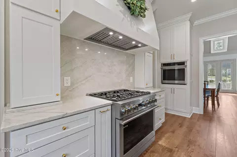 Kitchen - 201 Crescent Ct, Pinehurst, NC 28374 photo 4 of 9