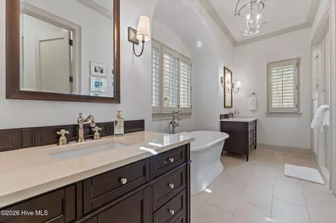 Bath - 201 Crescent Ct, Pinehurst, NC 28374 photo 2 of 7