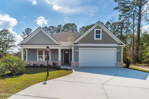 1389 Pennington Dr NW, Calabash, NC 28467