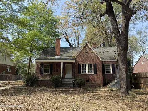 312 Frances Pl, Kinston, NC 28501