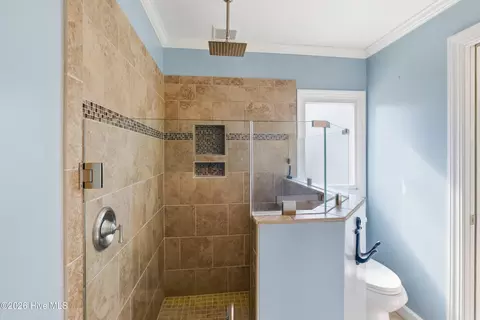 Bath - 317 S Belvedere Dr, Hampstead, NC 28443 photo 2 of 4