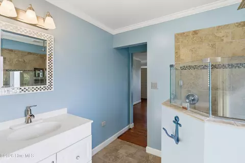 Bath - 317 S Belvedere Dr, Hampstead, NC 28443 photo 1 of 4