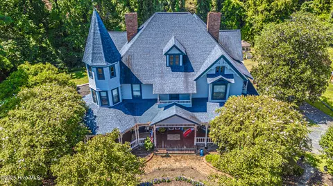 301 Mcreynolds St, Carthage, NC 28327