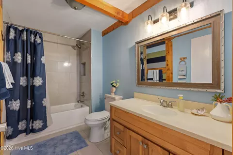 Bath - 317 Kemper Rd, Hampstead, NC 28443 photo 4 of 4