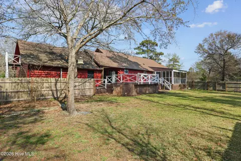 Exterior - 317 Kemper Rd, Hampstead, NC 28443 photo 10 of 16