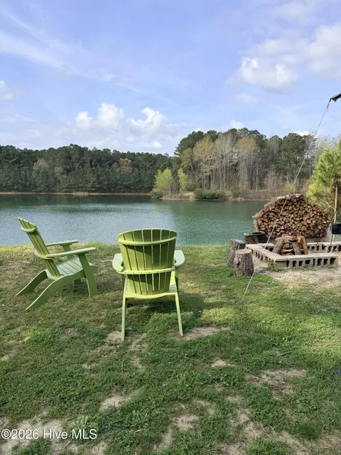 536 Magnolia School Rd, Washington, NC 27889