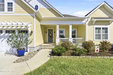 420 Arden Dr, Hampstead, NC 28443