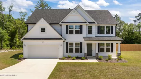 134 Pinnacle Ct, Raeford, NC 28376