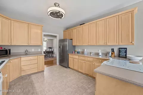 Kitchen - 8 Hialeah Pl, Pinehurst, NC 28374 photo 4 of 5
